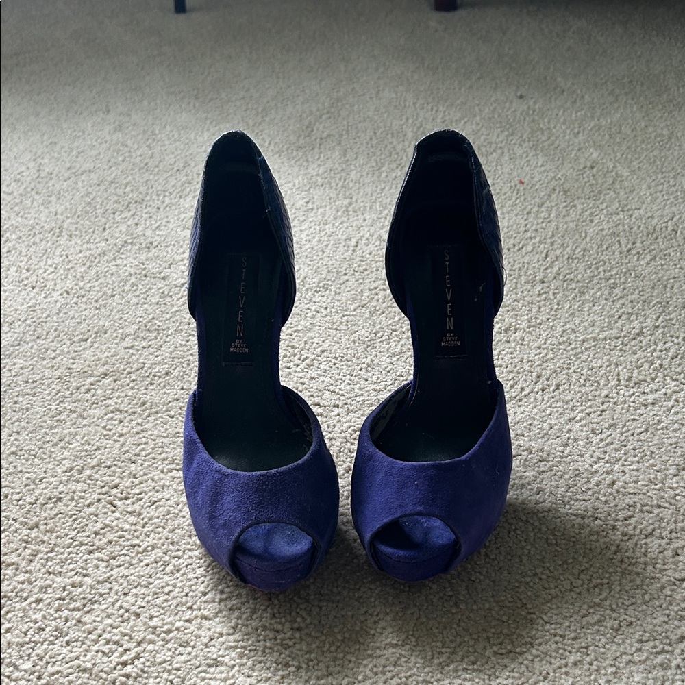 Steve Madden Women's Navy Peep Toe Heels